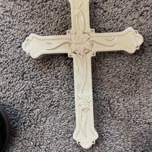 Lenox Elegant Cream Wall Cross